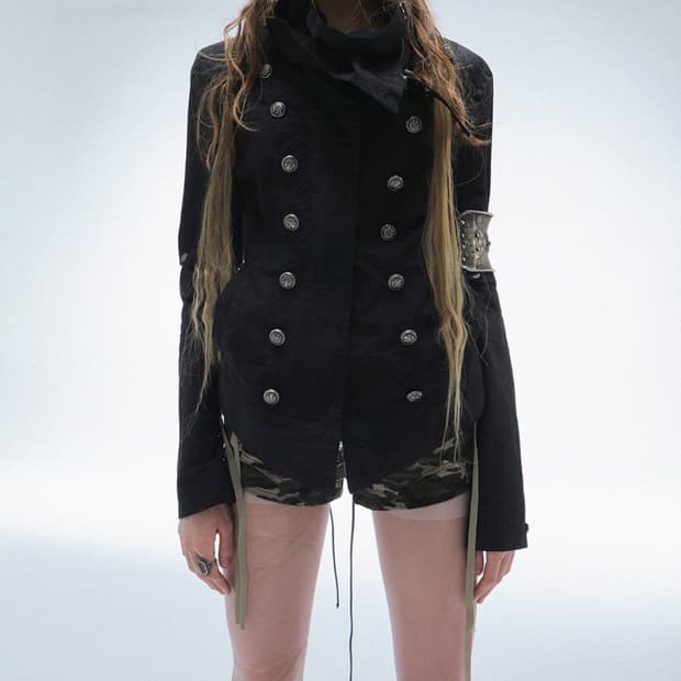 double punch 하이넥 메탈 버튼 자켓