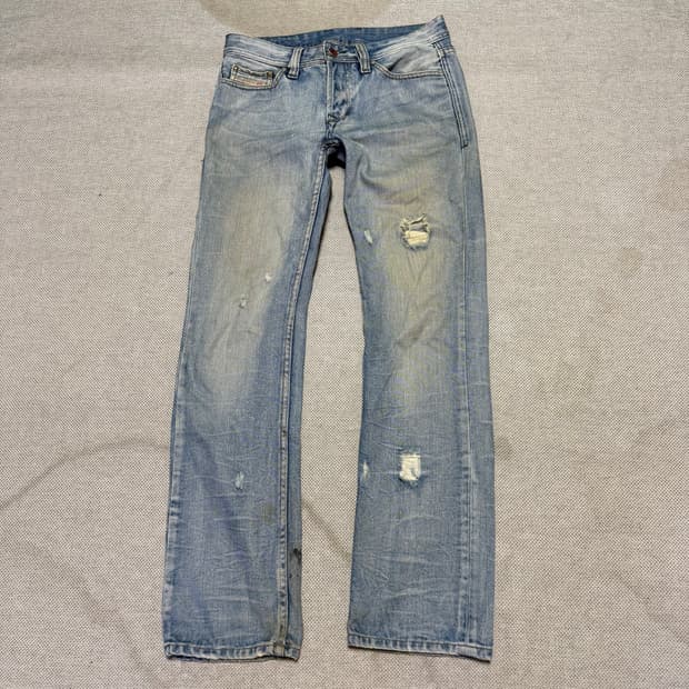 디젤(Diesel) 빈티지 워싱 데님 팬츠