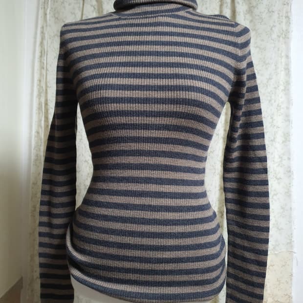 [일본빈티지] 줄무늬 골지 폴라 니트