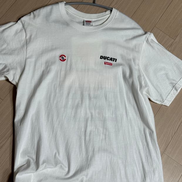 슈프림 x 두카티 로고 티셔츠 화이트 - 24SS