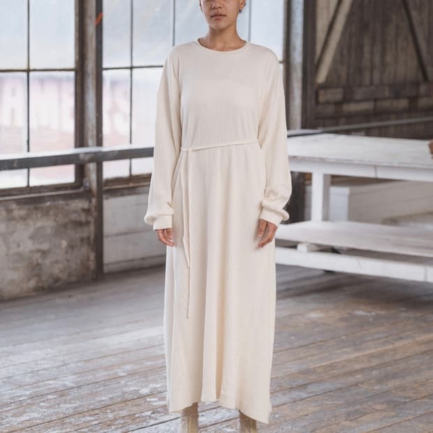 베이스레인지 쇼 롱 슬리브 카프탄