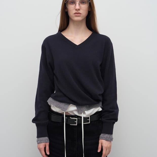 LCDC 브이넥 니트 탑