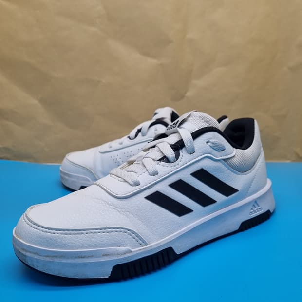 아디다스 텐사우르 여성운동화235