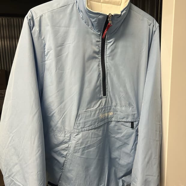 슈프림 리버서블 푸퍼 자켓 라이트블루/화이트