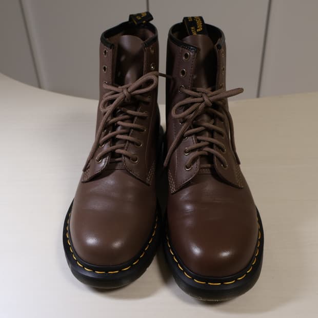 닥터 마틴 1460 아티무스(UK9)