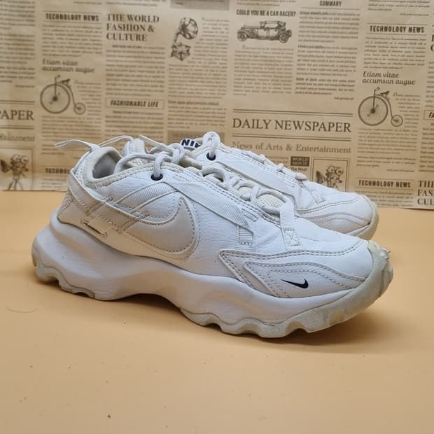 나이키 tc7900 여성운동화 230