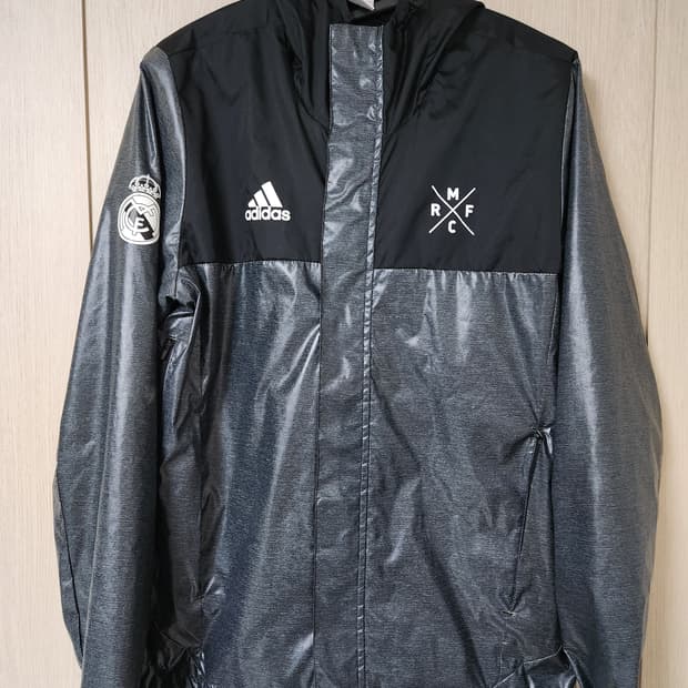 아디다스 레알 마드리드 유광 레인자켓 바람막이 사이즈100