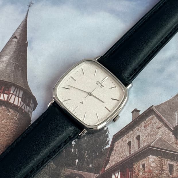 세이코 Seiko 쿼츠 스노우 스퀘어 type