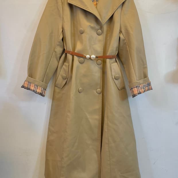 수입 베이지 레더 롱코트 인조가죽 트렌치롱코트 하객룩데일리룩데이트룩출근룩
