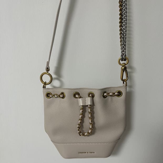 찰스앤키스 체인 크로스백 미니 숄더백 charles & keith