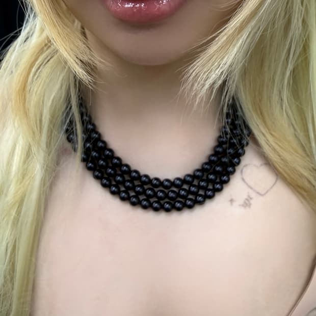 언더커버 03AW “Paper Doll” 펄 비드 초커