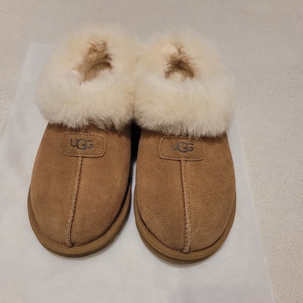 어그 타제트 슬리퍼 240