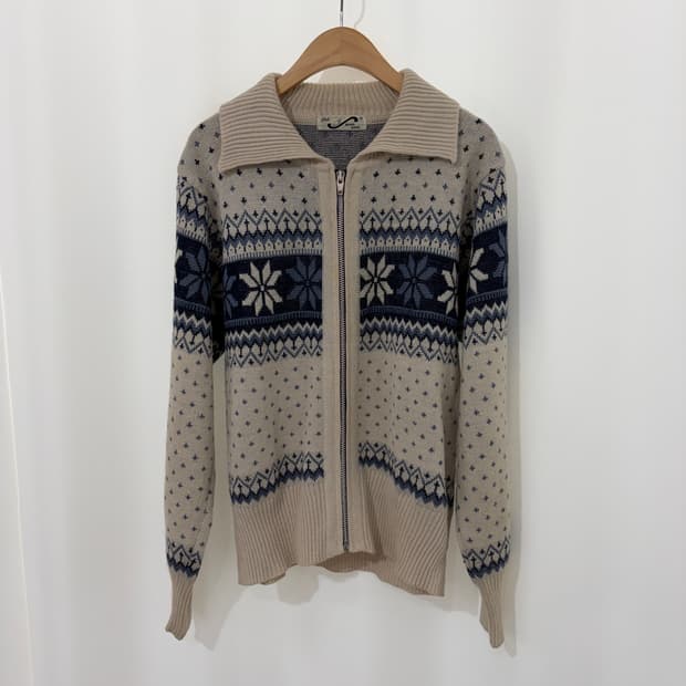 vintage knit zip up
