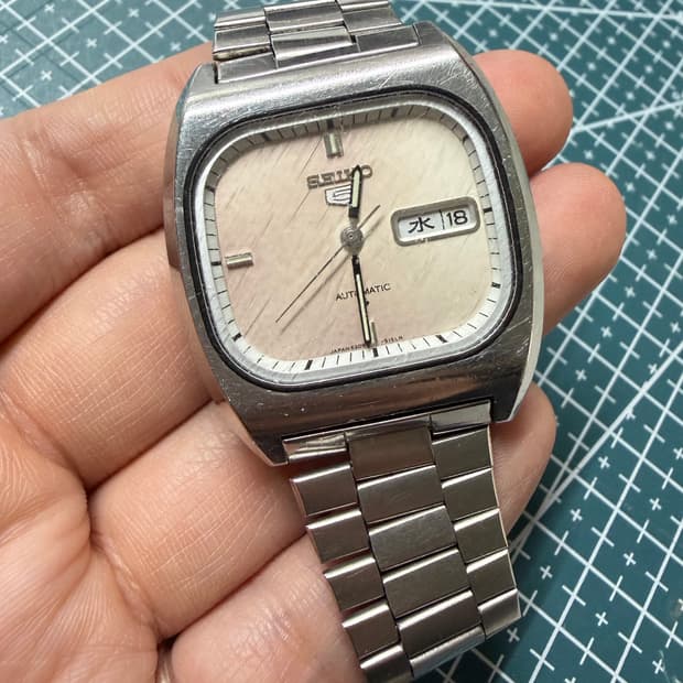 81년산 빈티지 세이코 5 오토매틱 (6309무브) 사각 TV