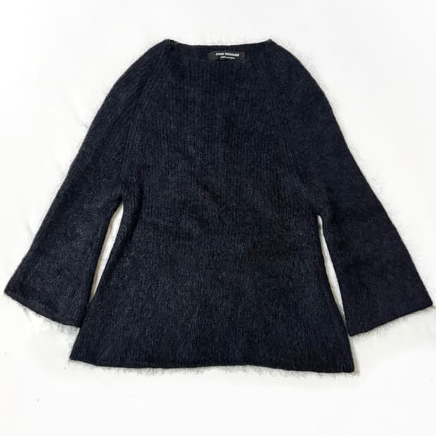 준야와타나베 보트넥 스웨터