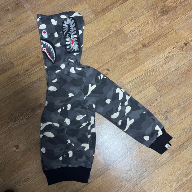 베이프 샤크후드 회색 카모