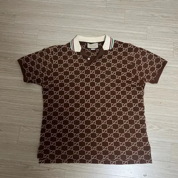 여름에 여자와 여행 준비하세요 구찌 시그니처 로고 GG패턴 니트 반팔