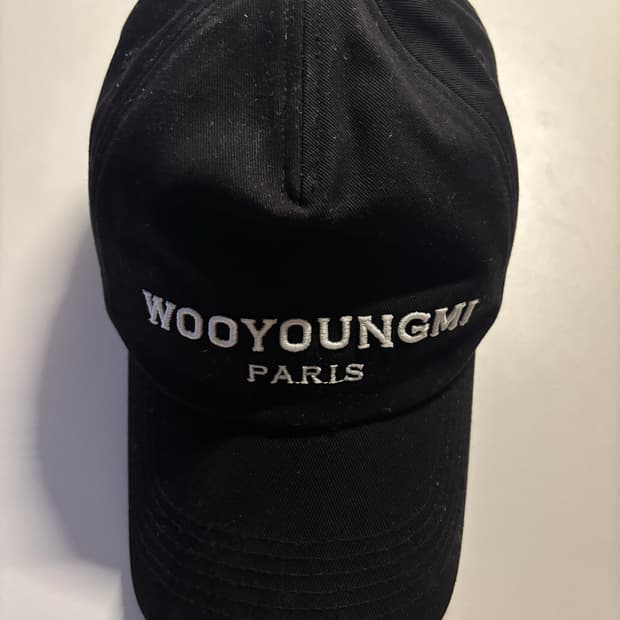 우영미 자수 볼캡 블랙