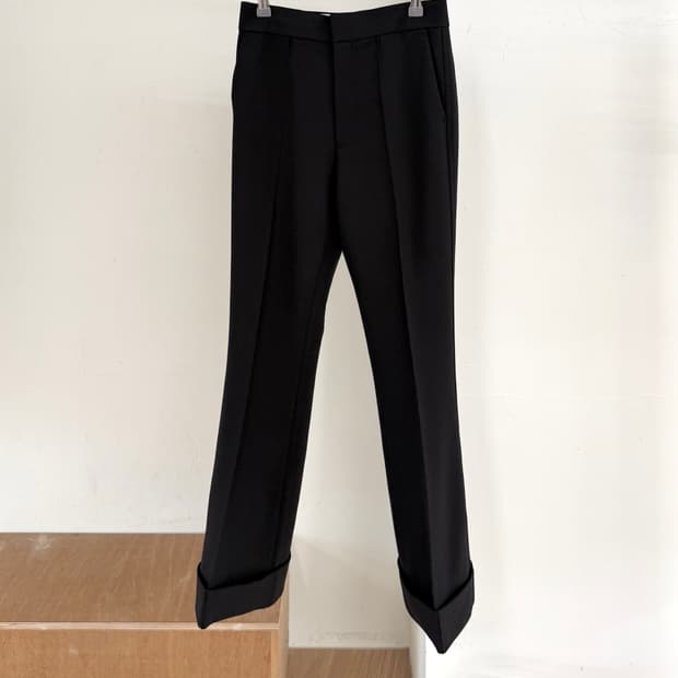 핼무트 랭 블랙 울 블렌드 롤업 트라우저