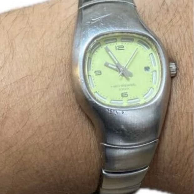 나이키 트라이액스 아머드 아날로그 Triax 시계