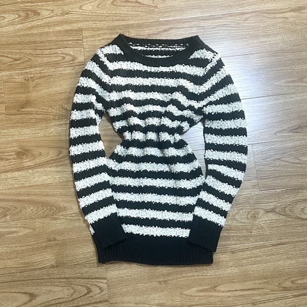 빈티지 스트라이프 뽀글이 니트 원피스 오네갸루 로걀 공겜여주 베메클깔