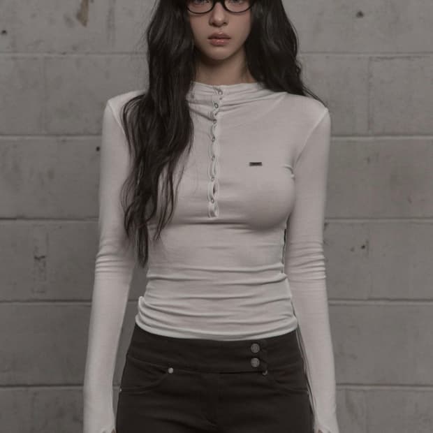 (새제품,텍있음) 카키포인트 신상 하이넥 후드 탑