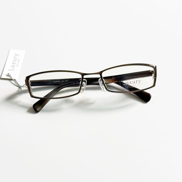 LUXURY OCCHIALI 브론즈 슬림 스퀘어 메탈 빈티지 안경