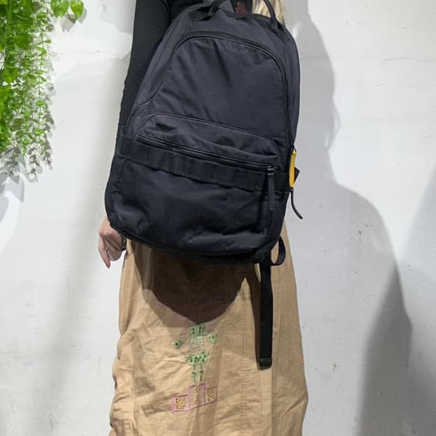 만다리나 덕 블랙 백팩 가방 