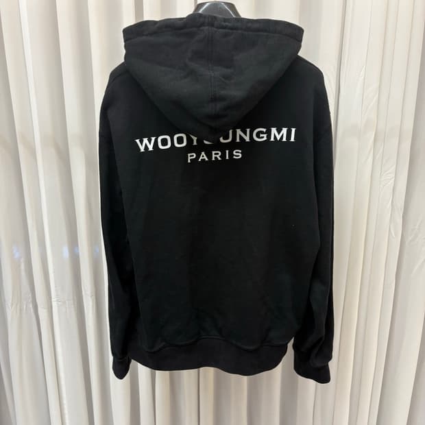우영미 백로고 후드티 블랙 신형 46사이즈