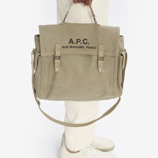 APC 아페쎄 리쿠퍼레이션 사첼백 토트백/숄더백 카키