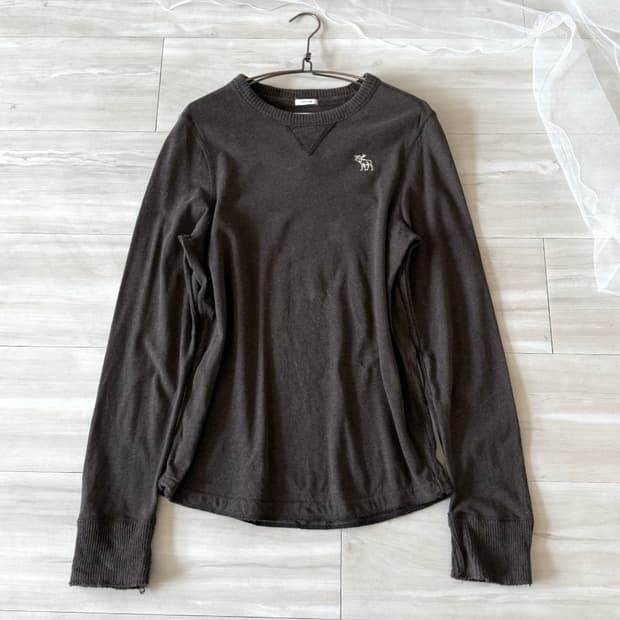 Abercrombie deep mocha brown long sleeve