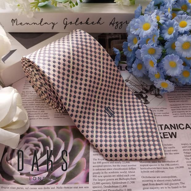 DAKS 닥스 실크 핑크 도트 패턴 넥타이 8.3cm A+등급 K2394