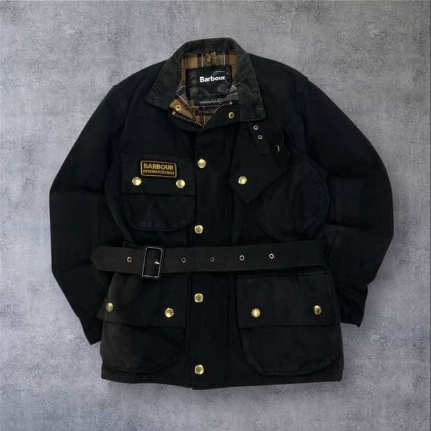 바버 인터내셔널 오리지널 블랙 왁스 자켓