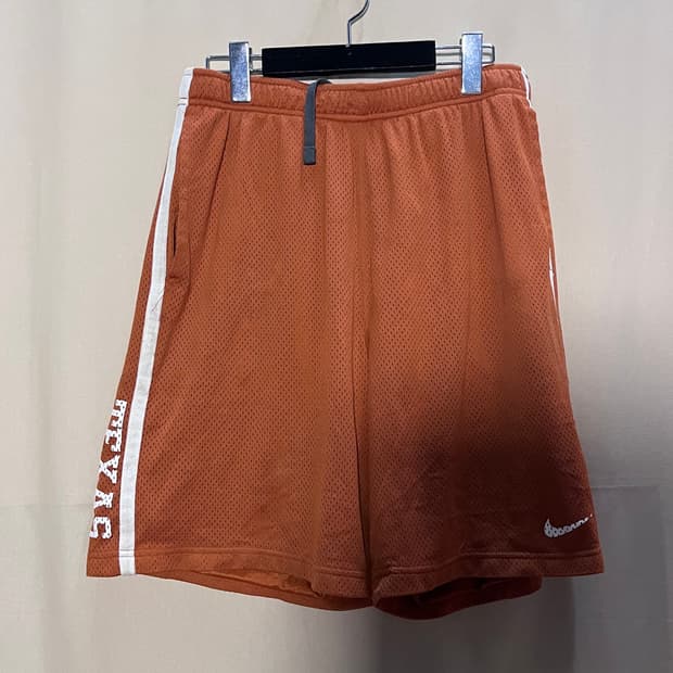 나이키 올드스쿨 쇼츠 처분