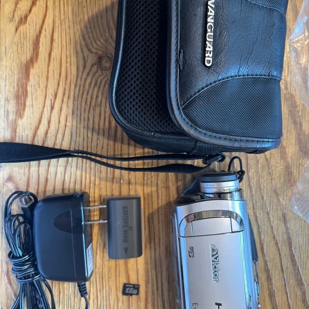 JVC 에브리오 GZ-MG36 빅터 빈티지캠코더