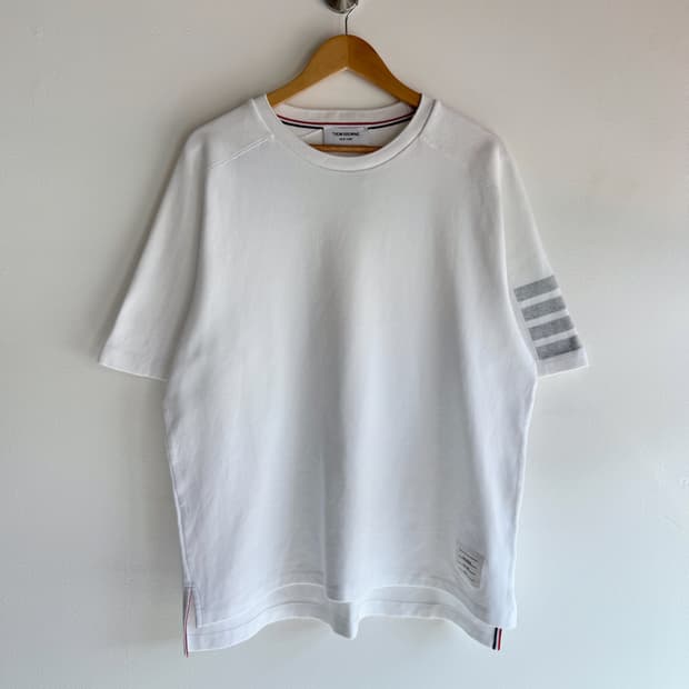 톰브라운 오버핏 신형 4바 화이트 하프티셔츠  5 size 