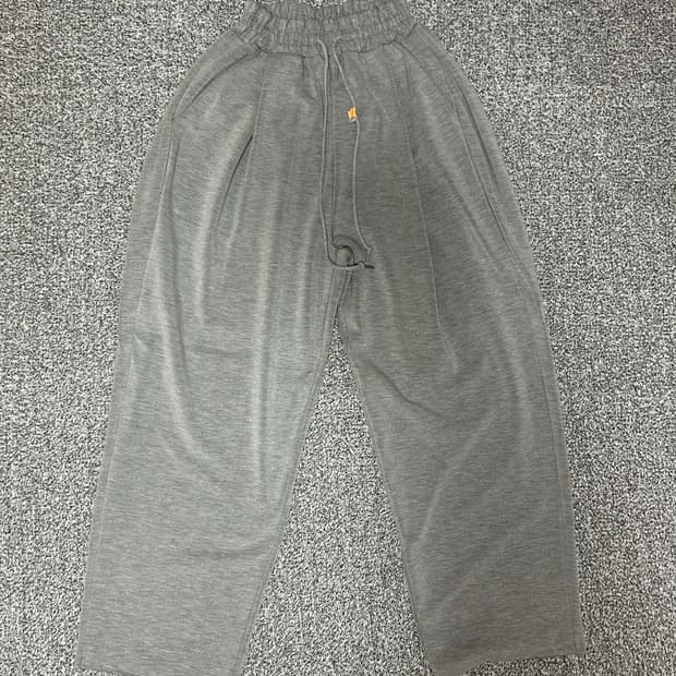 어널러코드 사계절 쓰리턱 트레이닝팬츠 그레이 S