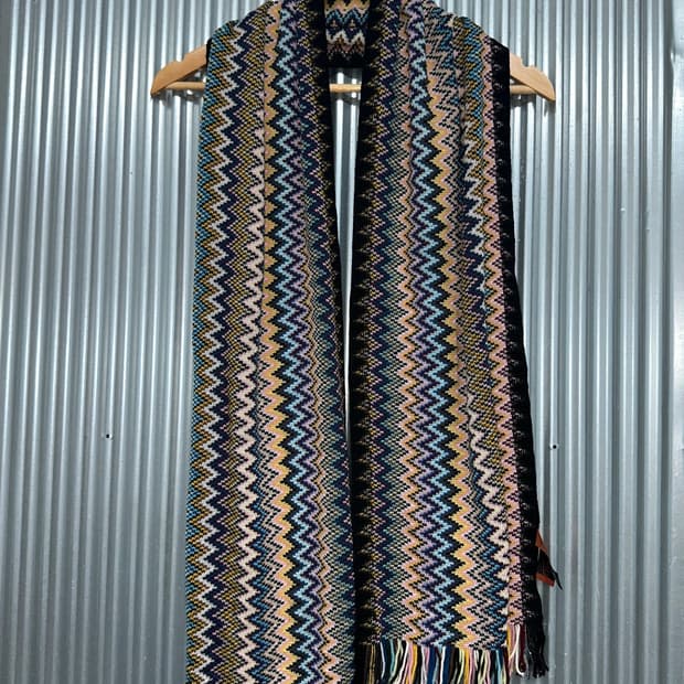 [180x27] 미쏘니(MISSONI) 울 100% 지그재그 패턴 머플러
