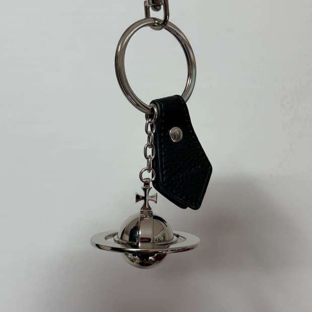 비비안 웨스트우드 ORB 키링