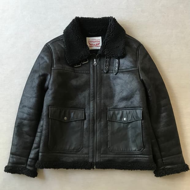 리바이스 블랙 쉐르파 무스탕