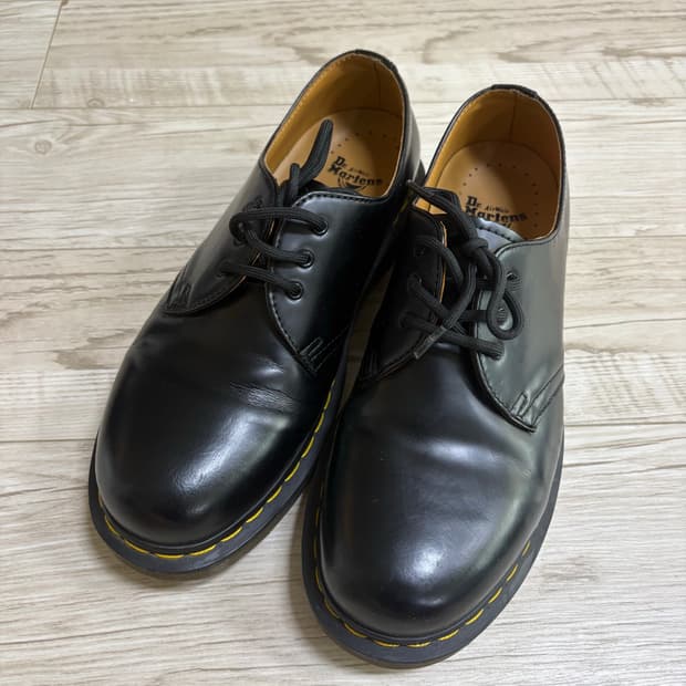 닥터마틴 1461 3홀 스무스 260