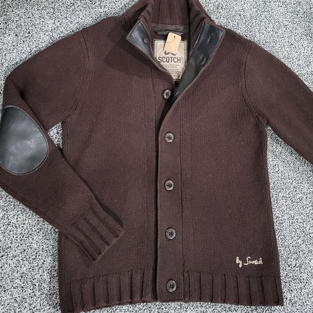 스코치앤소다 니트 가디건