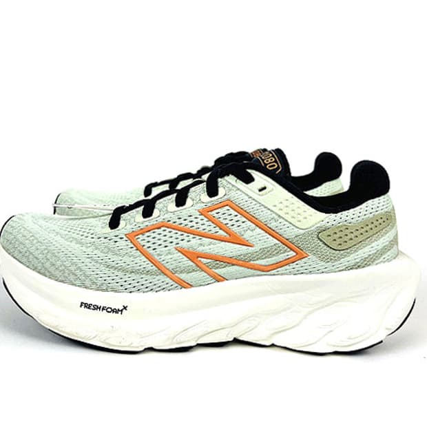 (225) 뉴발란스 W1080ACC