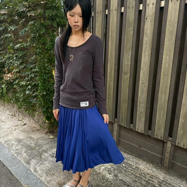 Charcoal patch point grunge long sleeve