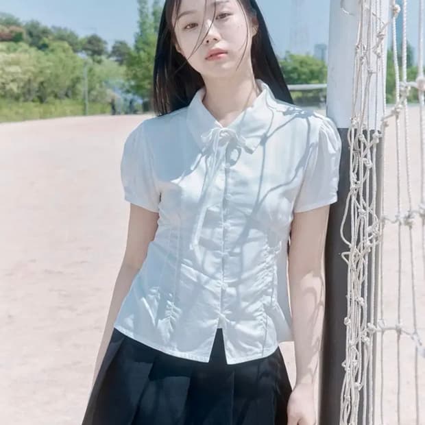 낫유어로즈 키티 블라우스
