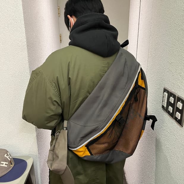 [Stussy] Sling crossbag Orange