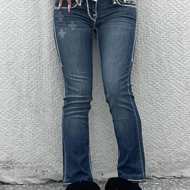 트루릴리전 고딕 빈티지무드 스트레이트 데님팬츠 26인치 C08348