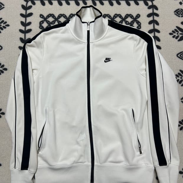 나이키 화이트 블랙 트랙탑 져지
