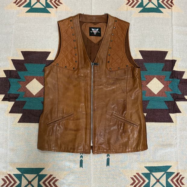 코미네 웨스턴 스터드 레더 베스트 / western stud vest