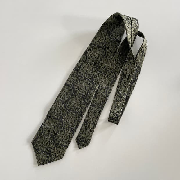 니나리치 페이즐리 넥타이